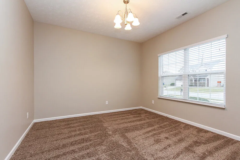 3 bed, 2.0 bath, 1618 sqft, $2,470 — Photo 3
