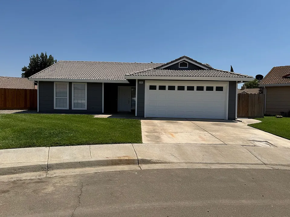 2136 Creek Ct