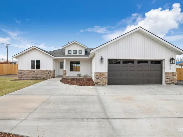 828 Adell Ave, Filer, ID 83328