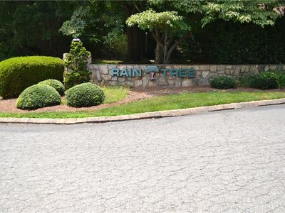 208 Driftwood Ln, Winston Salem, NC, 27104