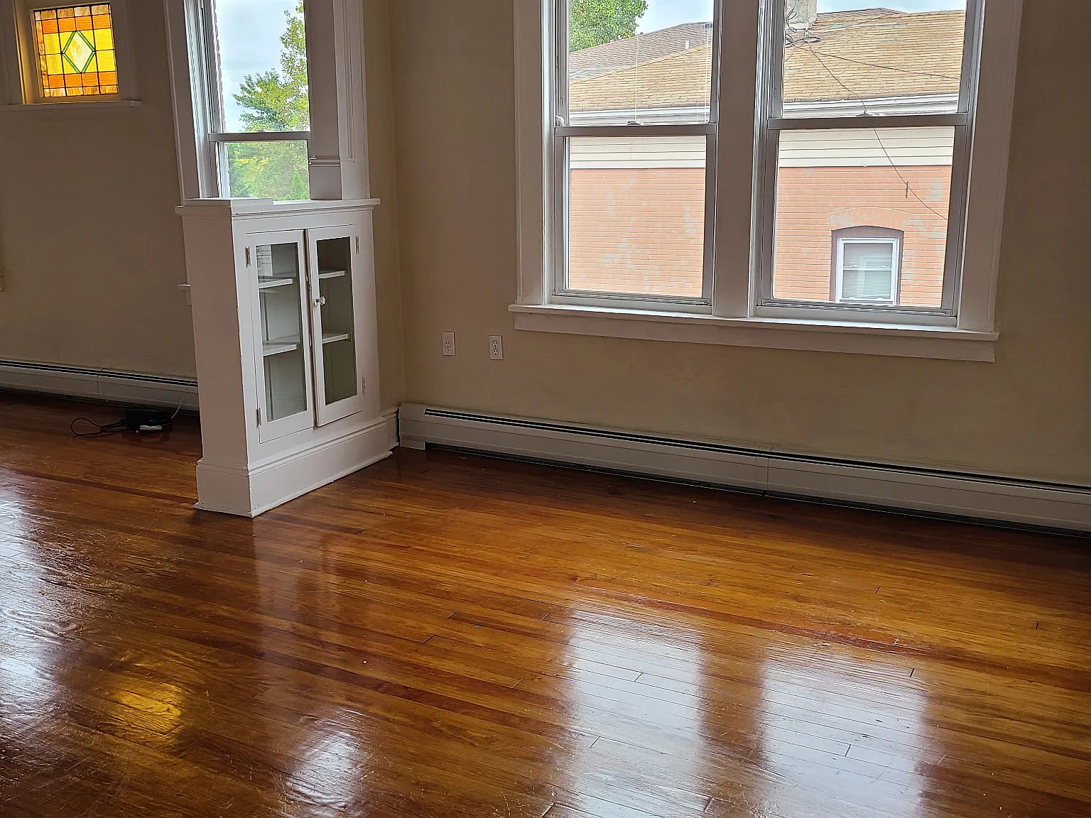 2 bed, $2,350 — Photo 2