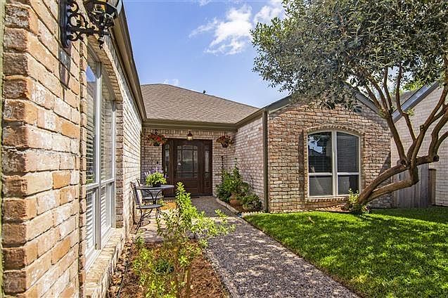 7822 Rollingbrook Dr, Houston, TX 77071 | Zillow