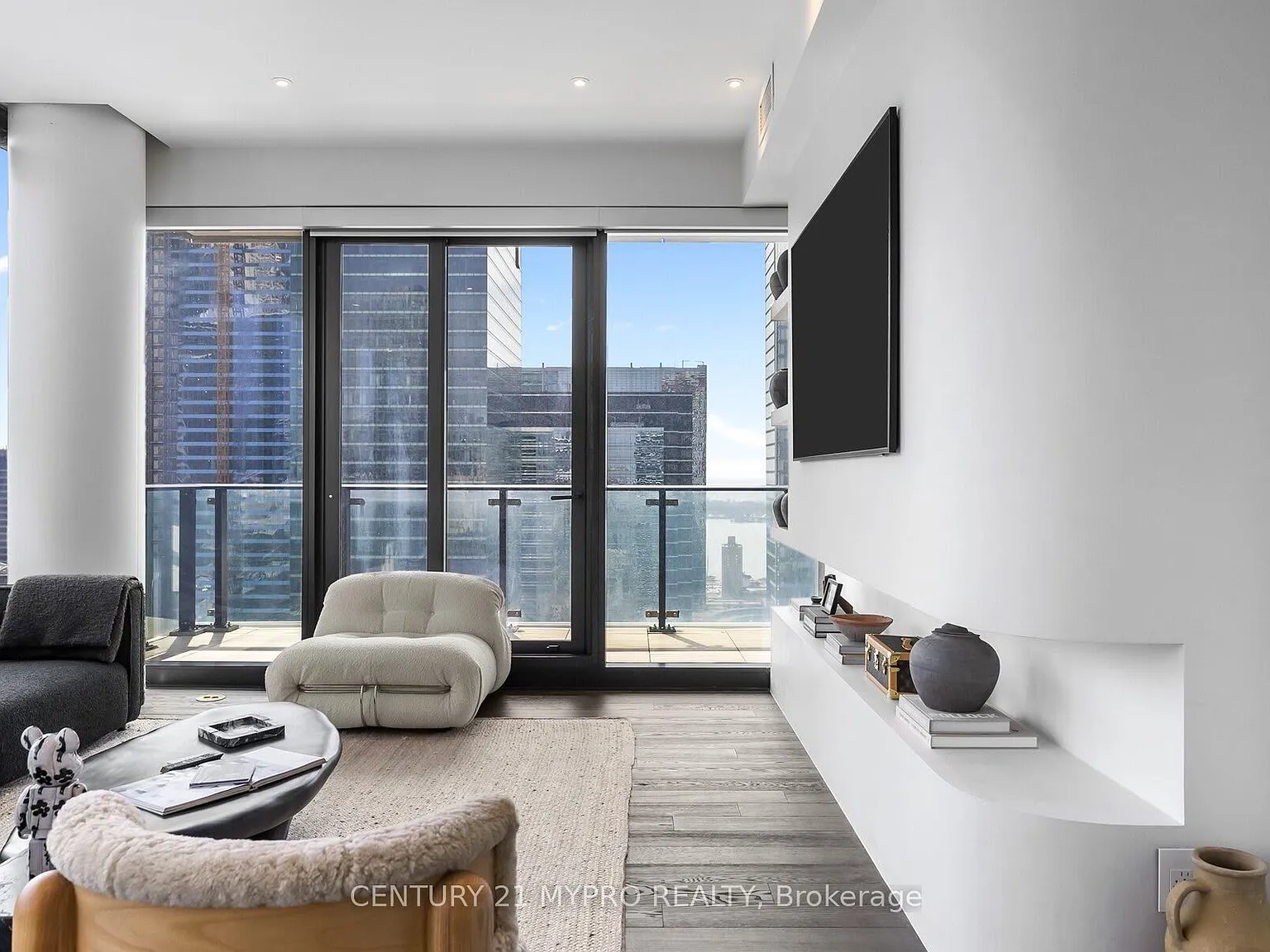 2 bed, $20,000 — Photo 3