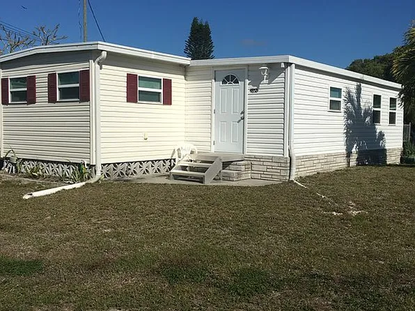 4852 Flamingo Dr, Saint James City, FL 33956