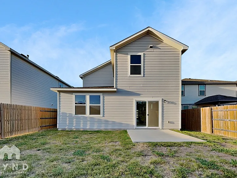 8003 Andravida Dr — Photo 20