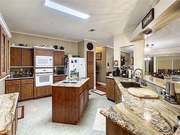 3rd image of 2730 Lake Grassmere Ct #884