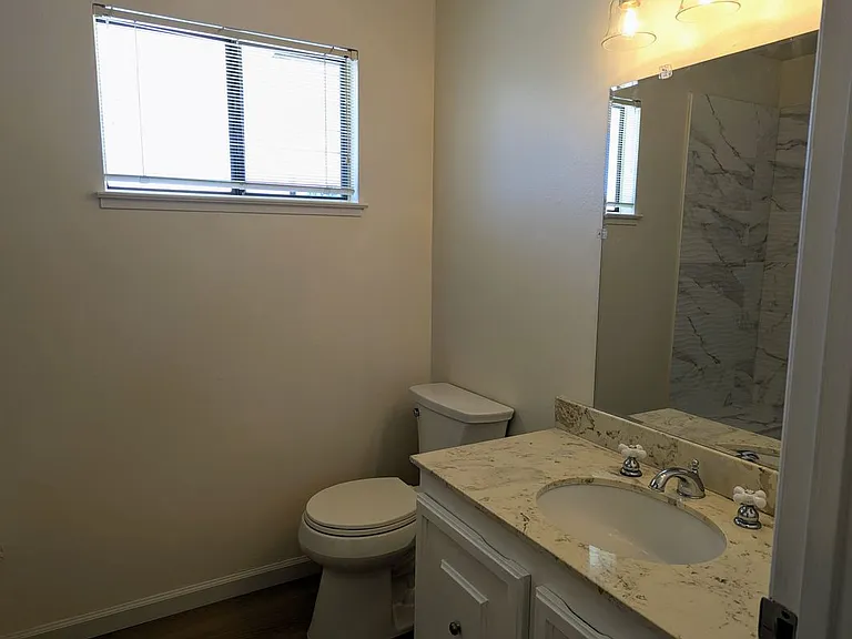 5069 Cribari Blfs — Photo 12