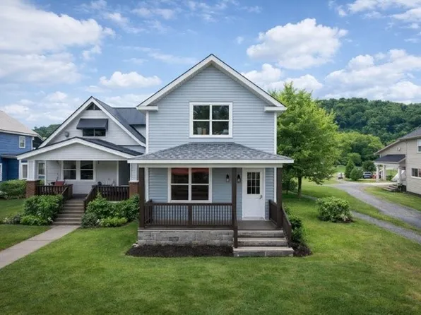 109 Railroad St, Stockdale, PA 15483