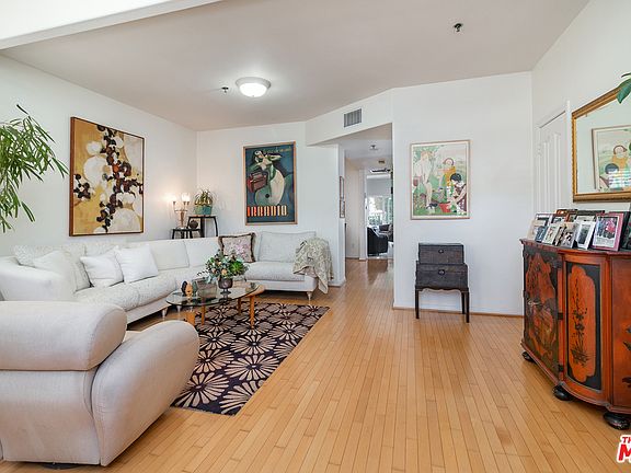2nd image of 4030 Sawtelle Blvd