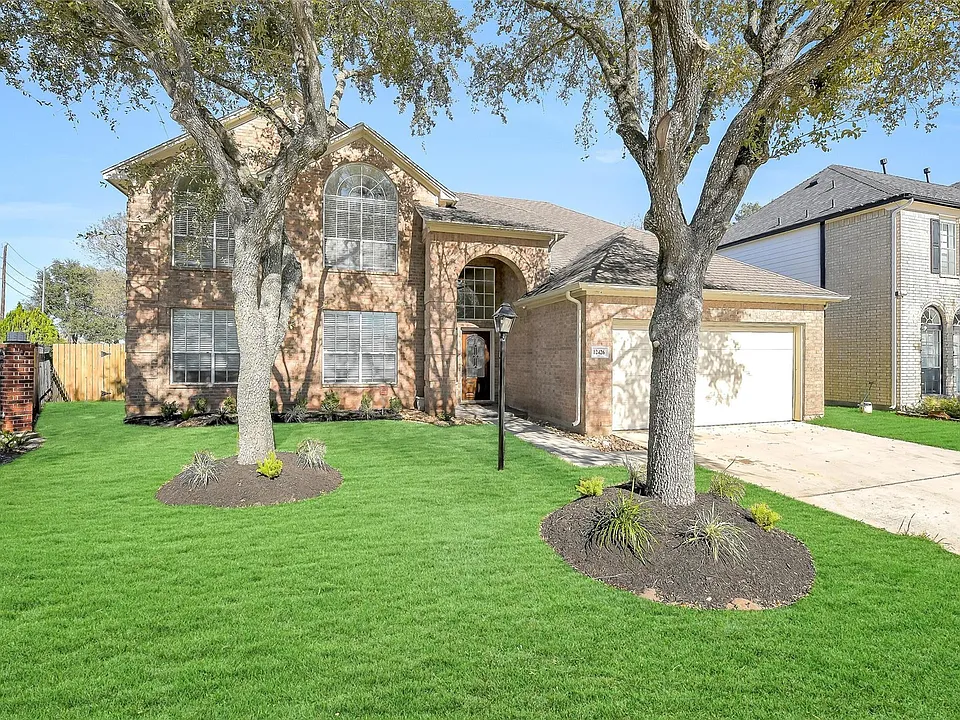 12426 Shadowpoint Dr