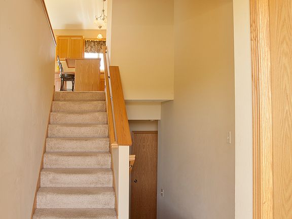 2nd image of 1500 Providence Pl NE
