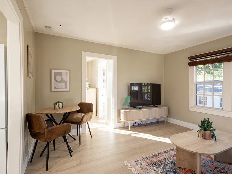 1066 18th Ave N #1/2 — Photo 5