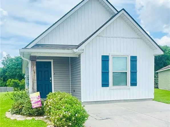 1108 E Bienville St, Gonzales, LA 70737