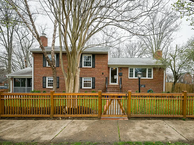 407 Russell Rd — Photo 1