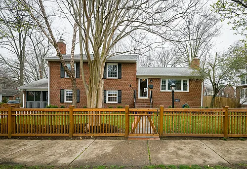 407 Russell Rd Photo 1
