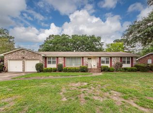 733 Shamrock Ln, Charleston, SC 29412