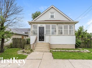 2828 Bernice Rd, Lansing, IL 60438