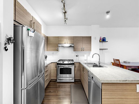 3rd image of 1153 Kensal Pl #403