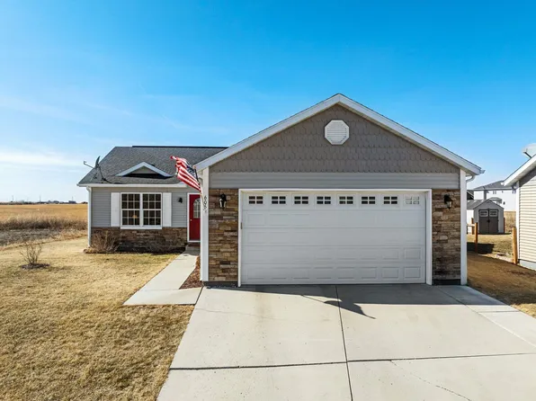 605 Klein Ave, Surrey, ND 58785