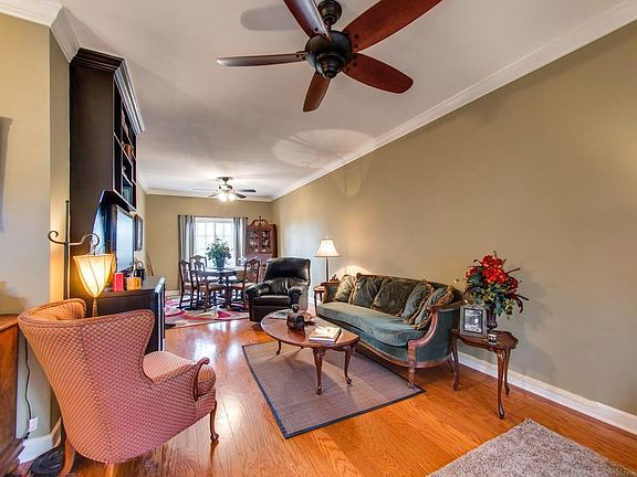 5th image of 105 Nashboro Grns