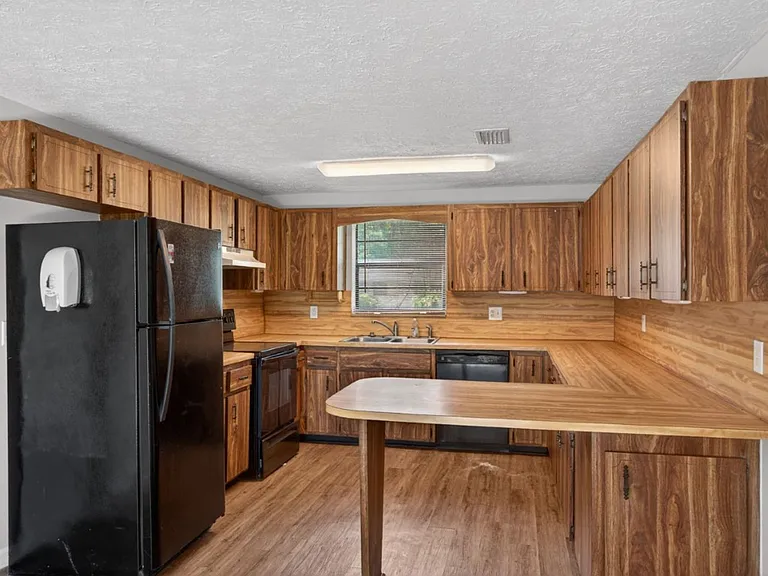 4177 Timberlake Dr N — Photo 8
