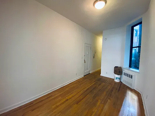 Rented by Bond New York | media 11