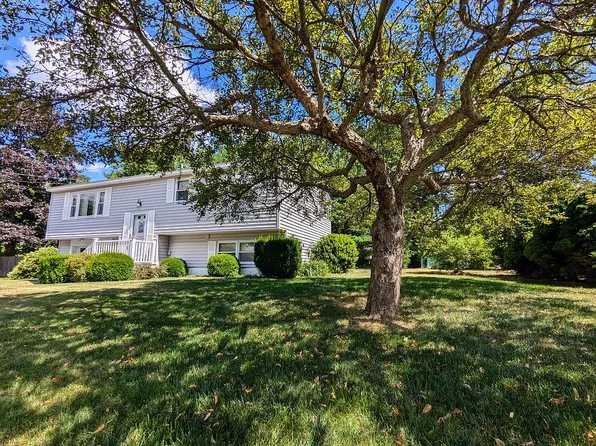 3 Shepard Ave, Salem, NH 03079