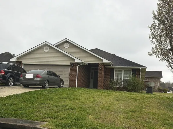 250 Ivy Hills Cir, Calera, AL 35040