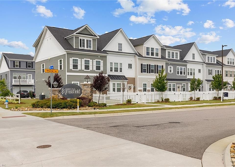 1st image of 450 Asuza St
