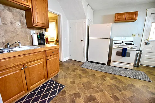 2092 Lark St #3 Photo 1