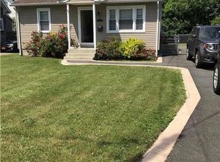 188 Rider Ave, Patchogue, NY 11772