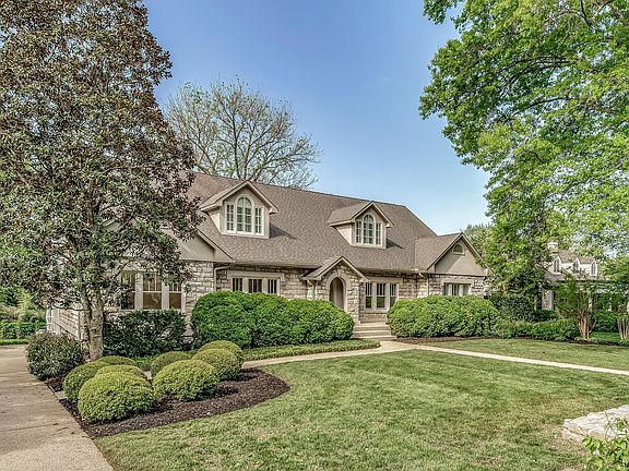 2nd image of 4425 Sheppard Pl