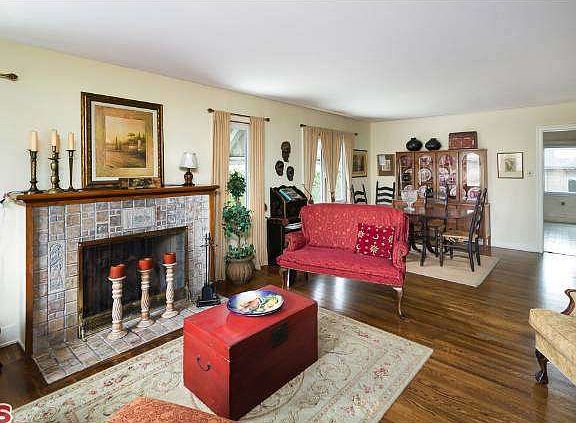 3rd image of 6088 Meridian St
