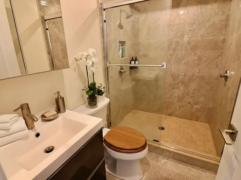 1028 Commonwealth Ave #204 — Photo 10