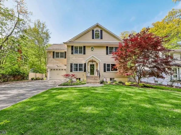 129 Woodland Ave, Ramsey Boro, NJ 07446