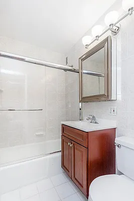 Rented by Living New York | media 13