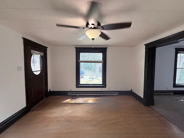 741 Elgin St #1 — Photo 16