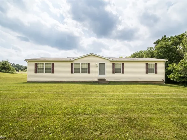 997 Industry Rd, Atwater, OH 44201