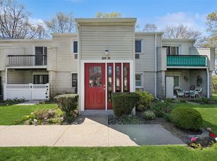 26 Richmond Blvd UNIT 3B, Ronkonkoma, NY 11779