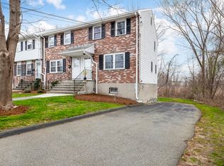 45 Clough Rd UNIT 45, Dedham, MA 02026