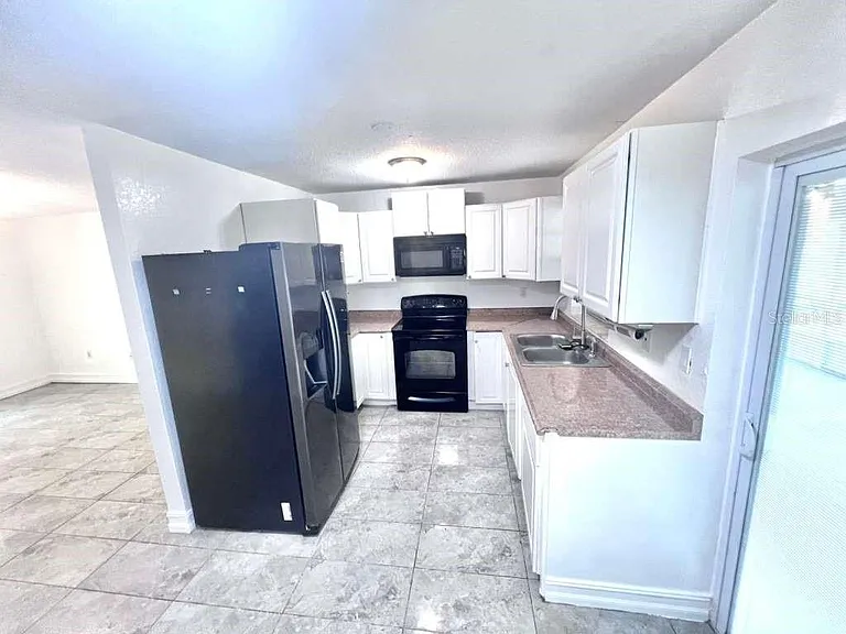3409 Vorden St — Photo 13