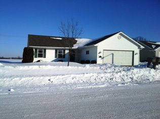 1119 Barbary Ln, Winneconne, WI 54986