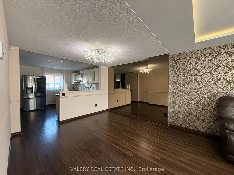 180 Mississauga Valley Blvd #143A — Photo 4