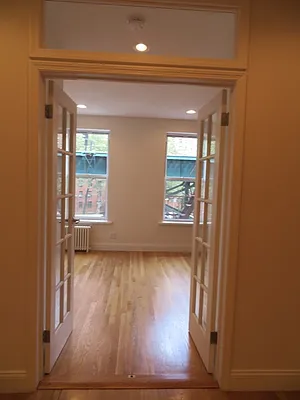 Rented by PMG Real Estate  | media 22