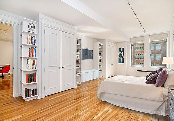 4th image of 252 7th Ave APT 8O