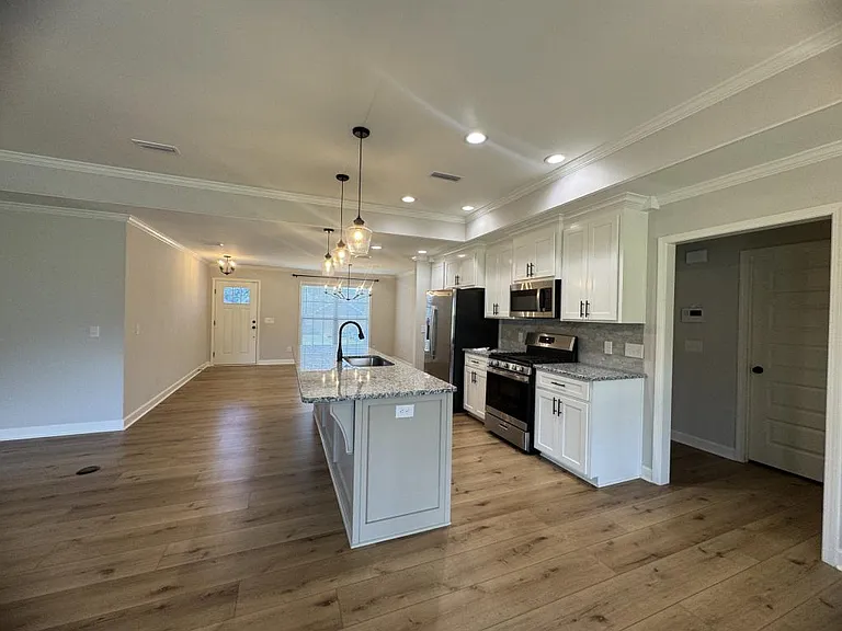 219 Brookestone Dr — Photo 6