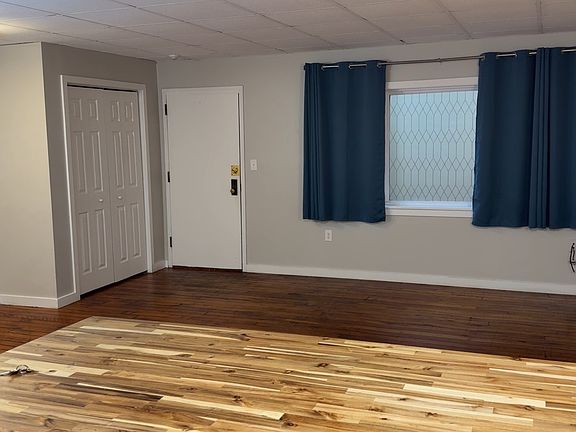 Livingroom from kitchen