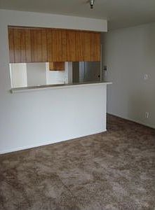 2nd image of 4057 W 130th St APT 4