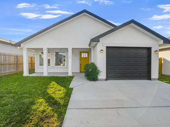 1432 El Caporal Dr, Laredo, TX 78043