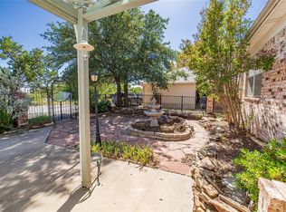 602 Hilltop Dr, Weatherford, TX 76086
